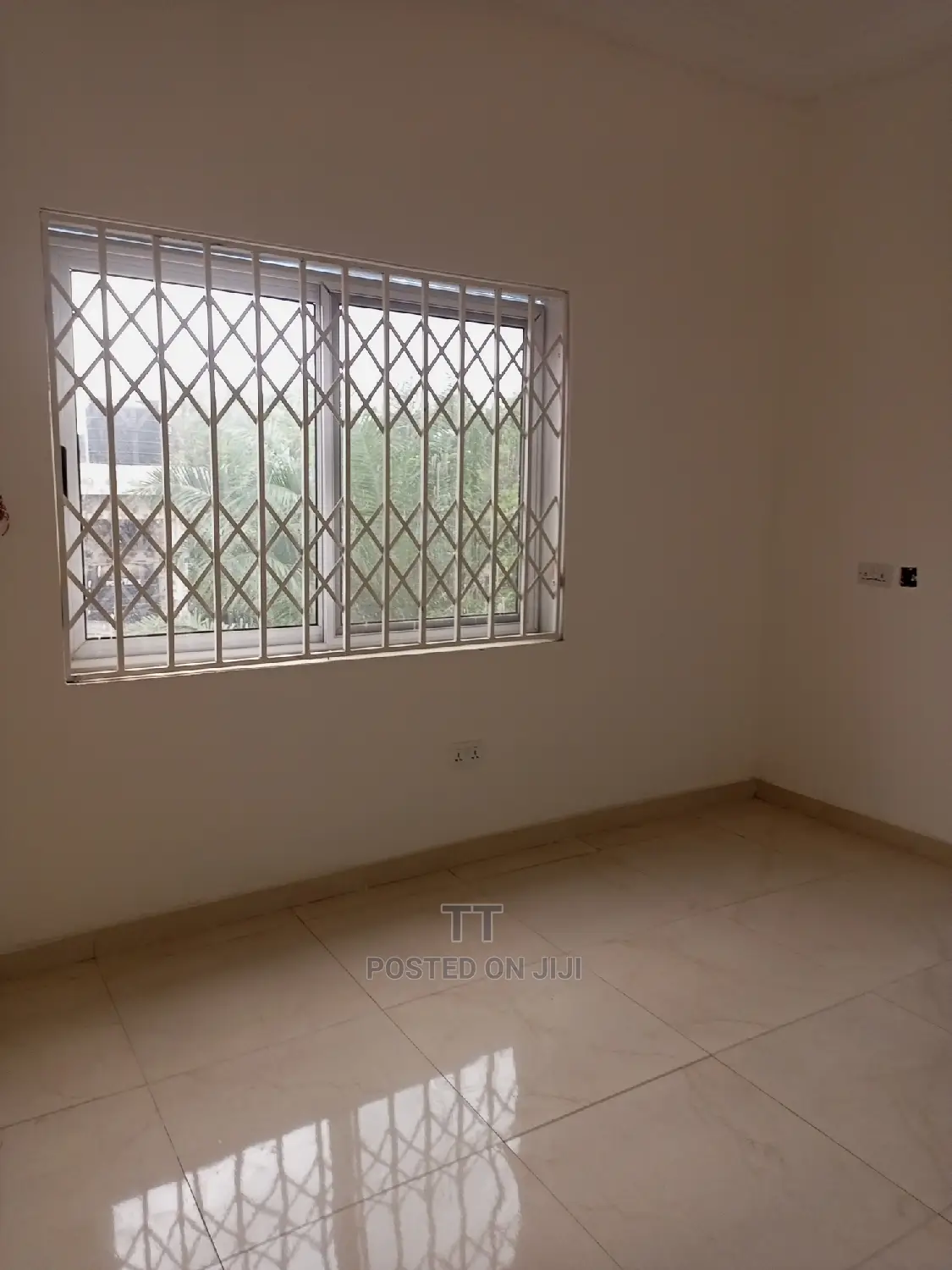5bdrm House in Teshie Greda Estate for rent
