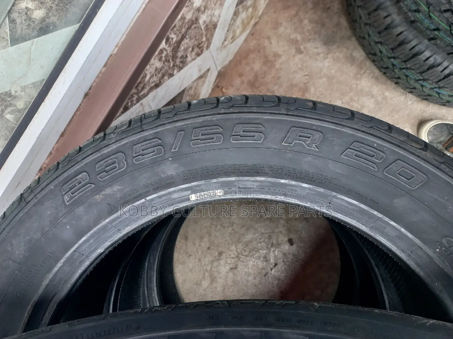 Continental 235/55 R20