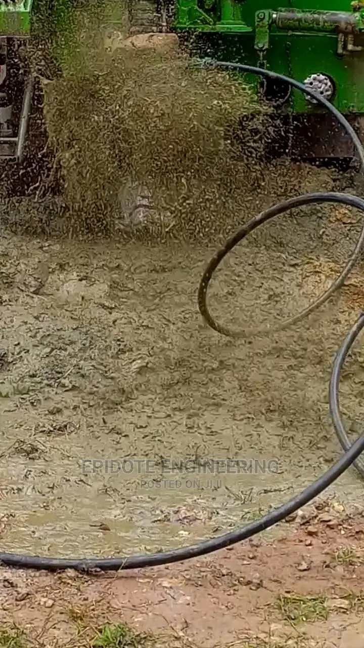 Small Machine Water Borehole Drilling at Kronom