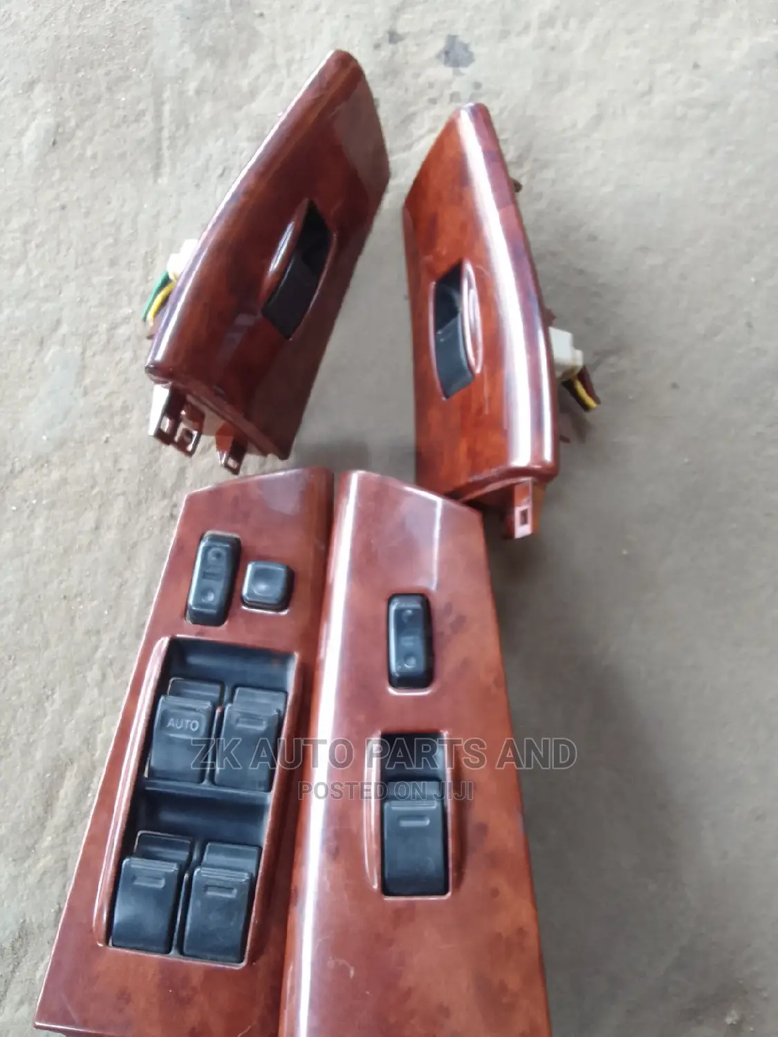 Power Window Switch (Rollers)