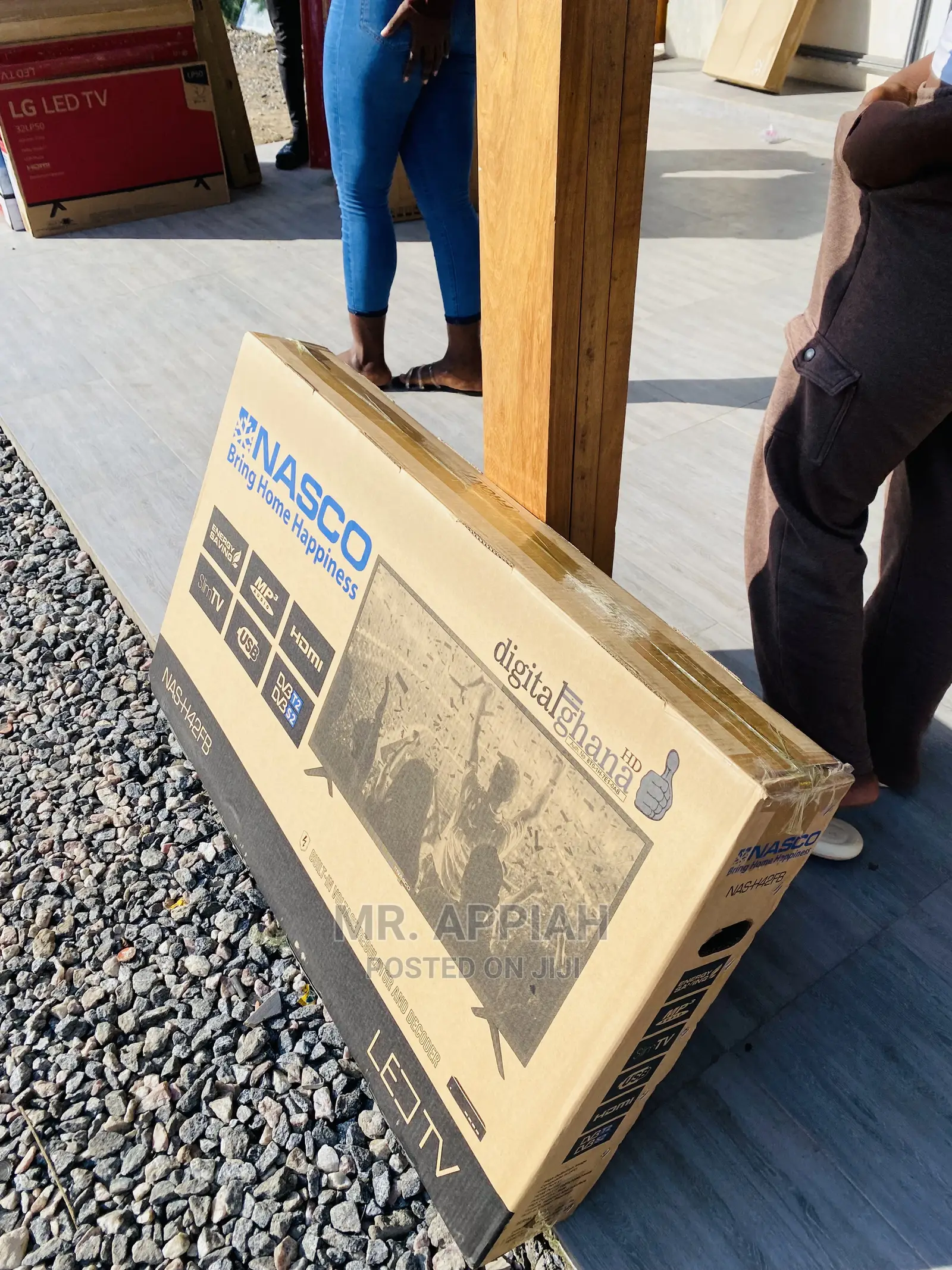 Classic Design Nasco Satelite LED Tv(42”) 
