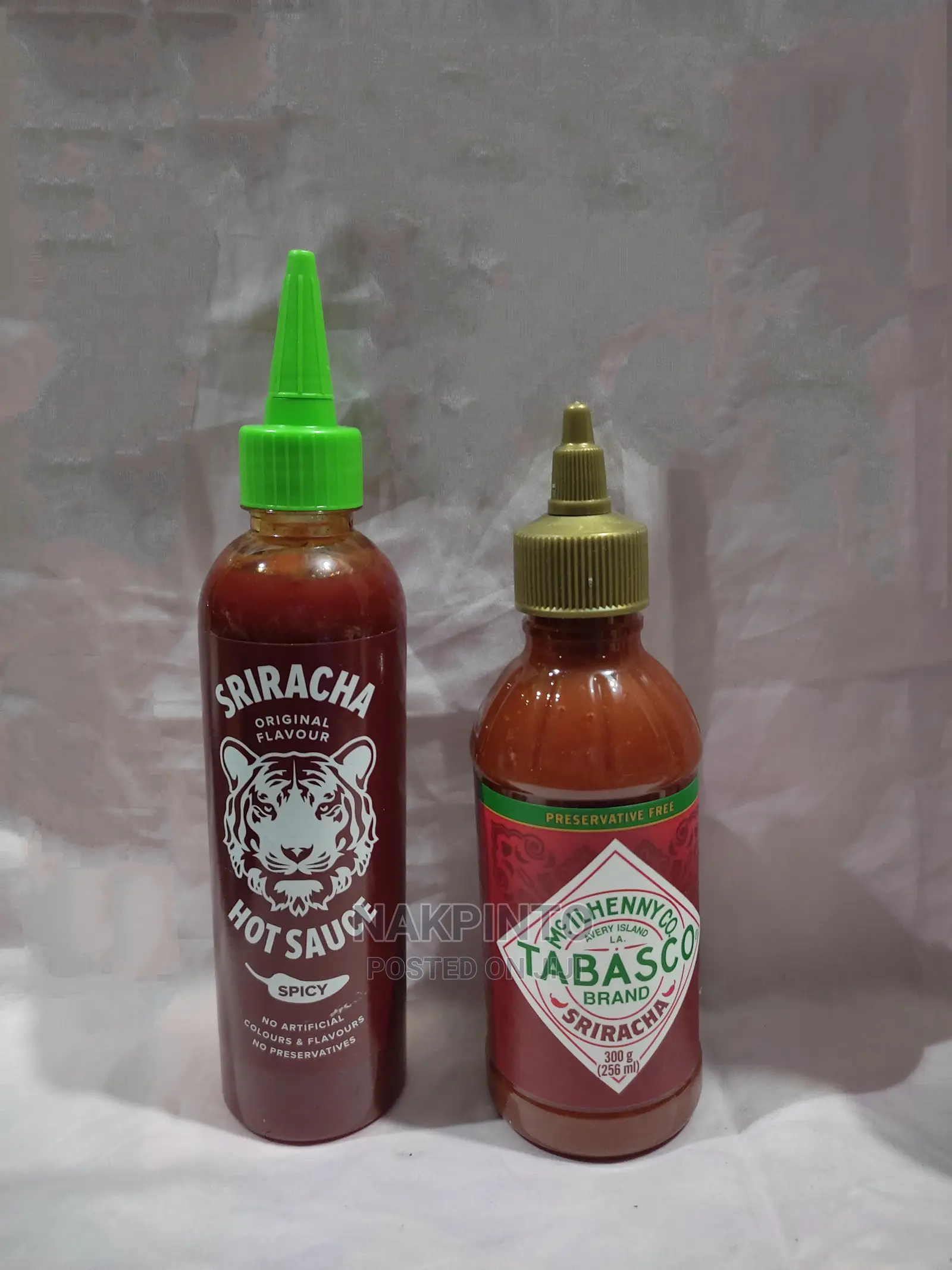 Sriracha Hot Spicy Sauce