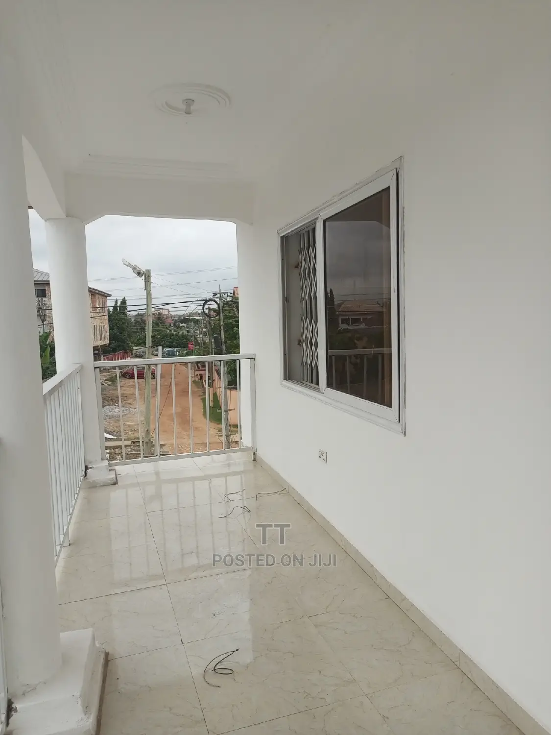 5bdrm House in Teshie Greda for rent