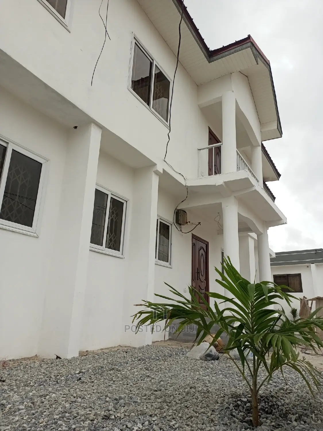 5bdrm House in Teshie Greda for rent