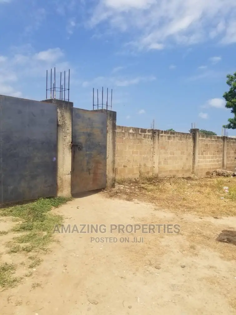 Five Acre Land for Sale at Roman Ridge