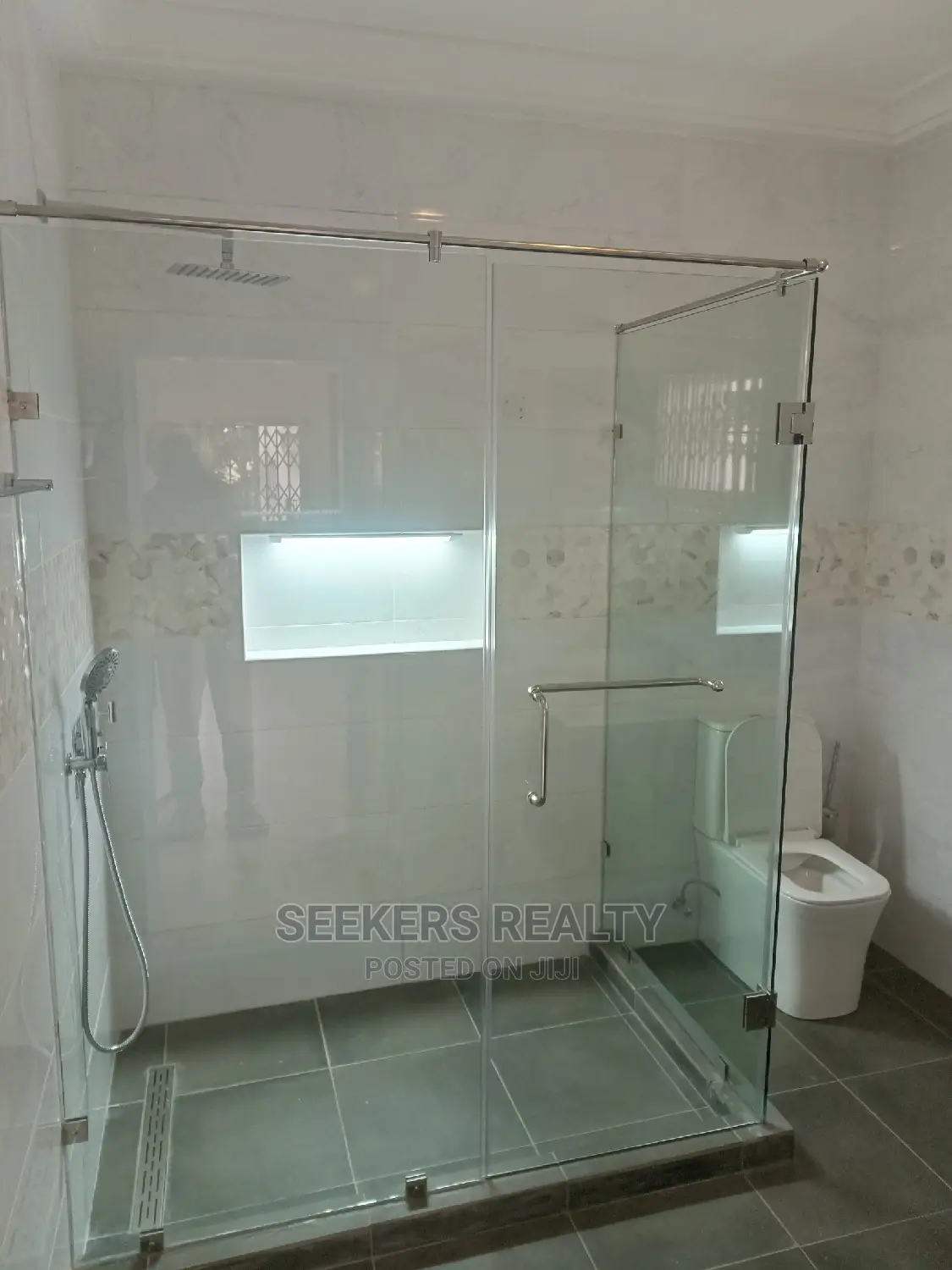 3bdrm Apartment in Seekers Realty, Ridge for rent