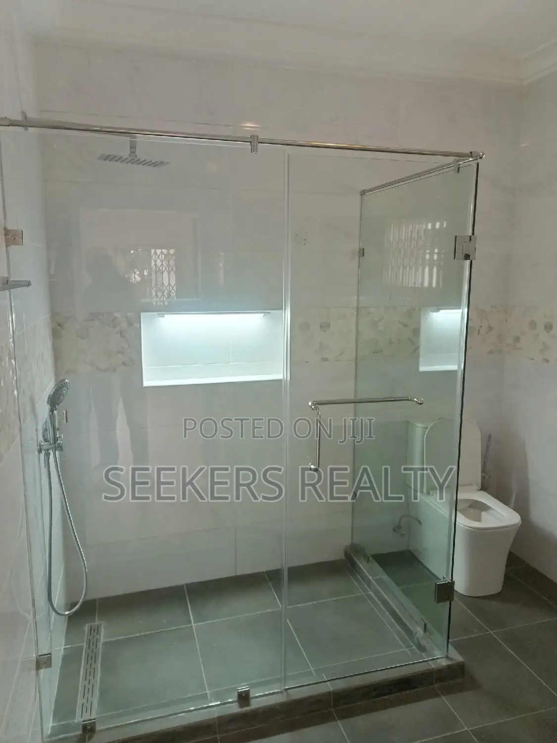 3bdrm Apartment in Seekers Realty, Ridge for rent