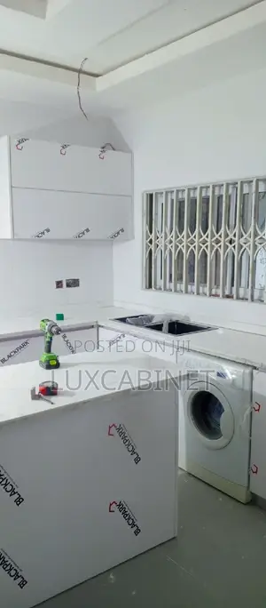 Modern Kitchen Cabinets