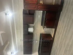 4bdrm Apartment in New England, Airport Residential Area for rent