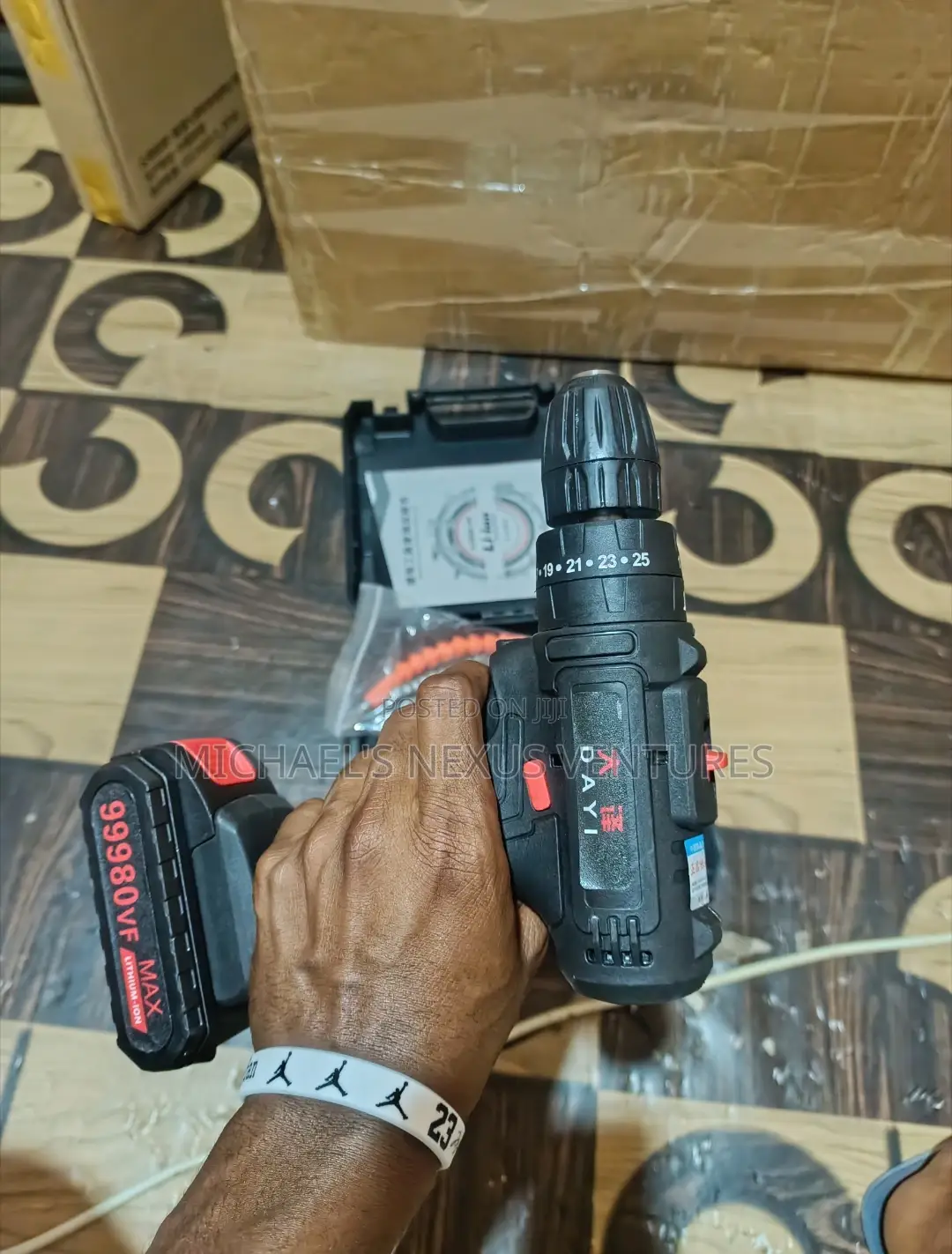 Impact Electric Drill (2 Batteries 99980vf)Drilling Machine