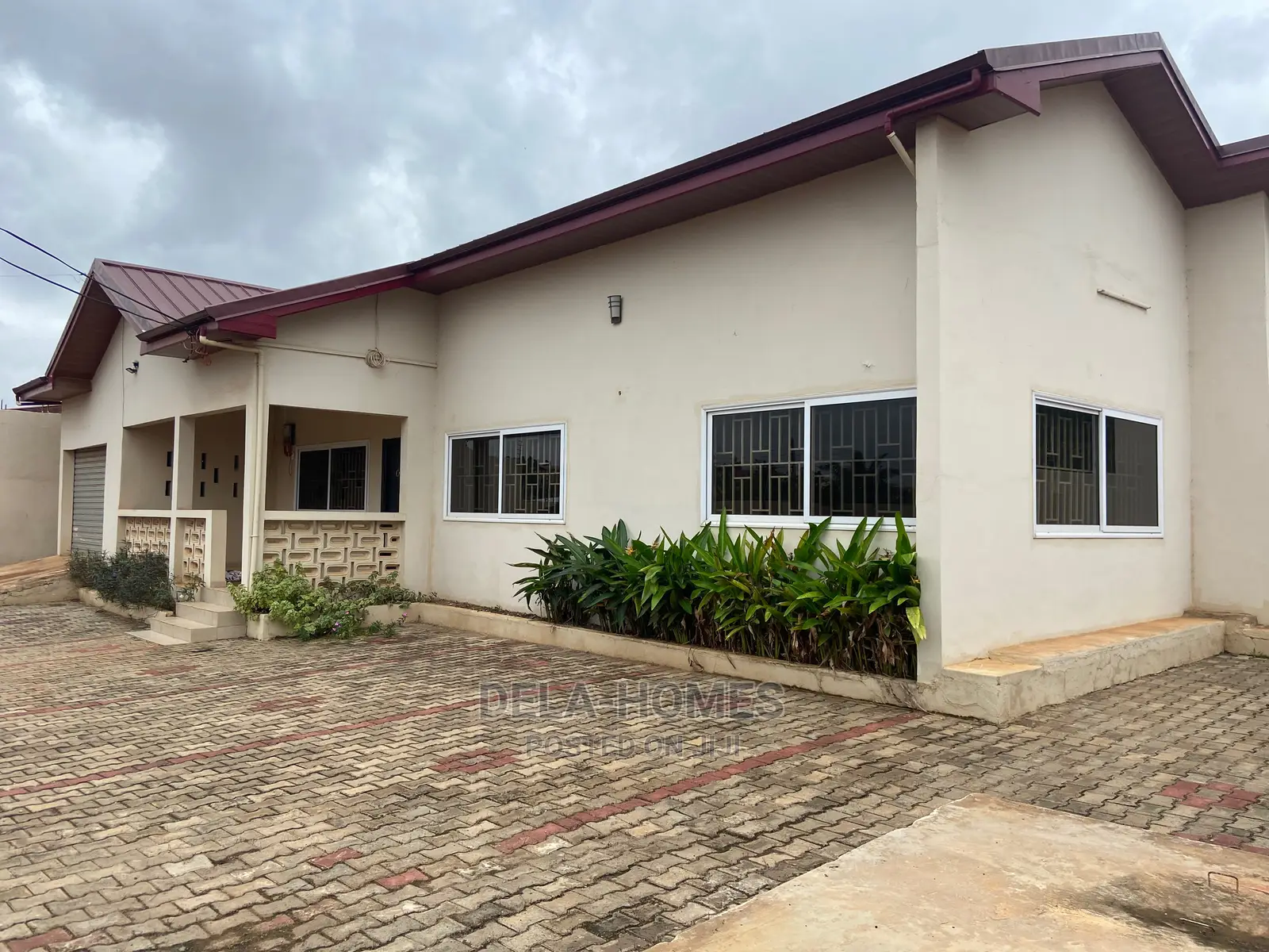 Four Bedroom House for Rent at Adenta.