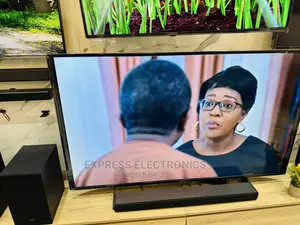 Brilliant Display UHD Smart Samsung 65”Au7092