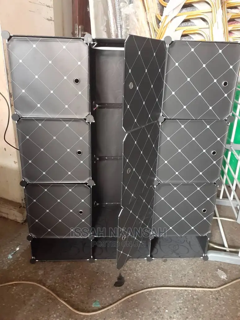 9 Cubes Plastic Wardrobe