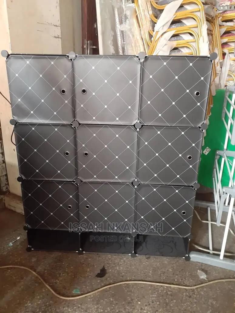 9 Cubes Plastic Wardrobe