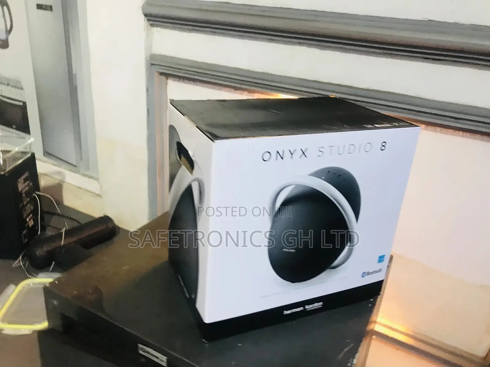 Onyx Studio8 Harman Kardon Bluetooth Soundbar Wireless
