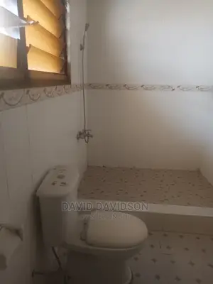 3bdrm Mansion in Executive 3 Bedroom, Tema Metropolitan for rent