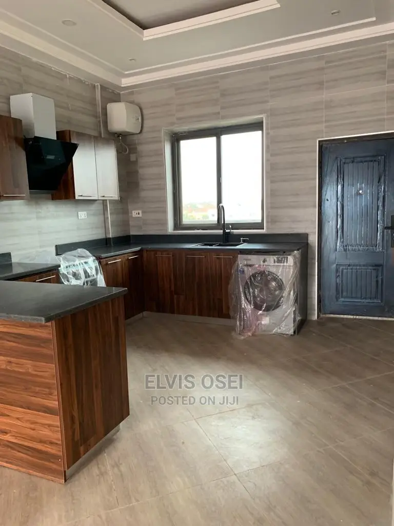 2bdrm Apartment in Adjiringanor, East Legon for sale