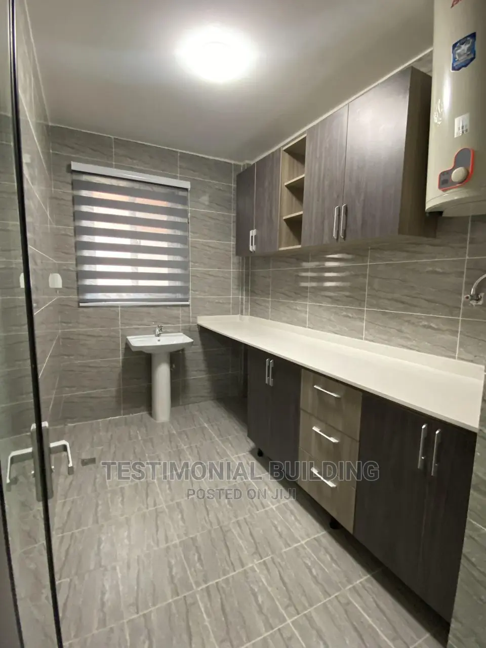 4bdrm House in Testimonial Building, East Legon for rent