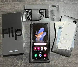 New Samsung Galaxy Z Flip4 256 GB Black