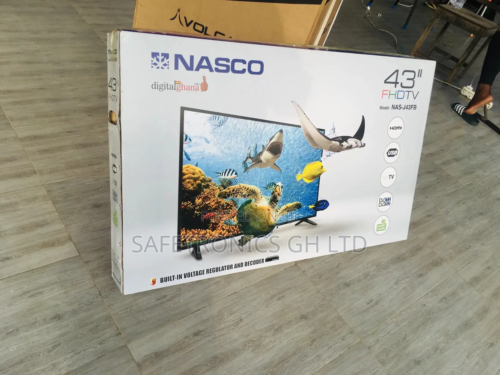 43 Inches Glossy Adjustable LED Nasco Tv