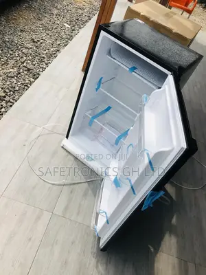Topfreezer Singledoor Rainbow 82 Liters Singledoor Fridge