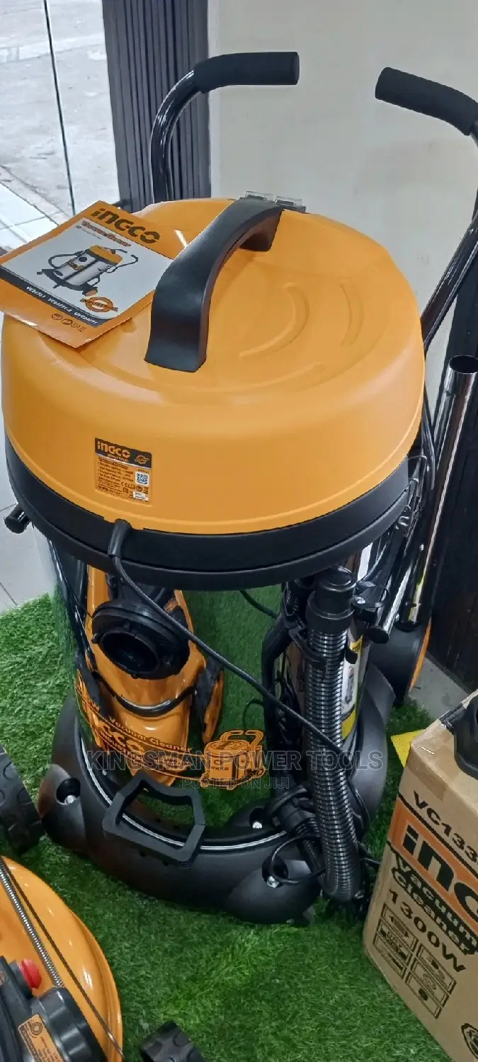 Vacuum Cleaner VC24751