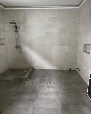 4bdrm House in Seekers Realty, Accra Metropolitan for sale