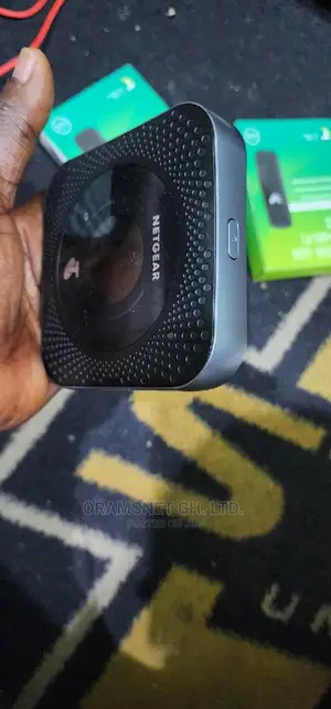 Netgear M1 Nighthawk Mifi