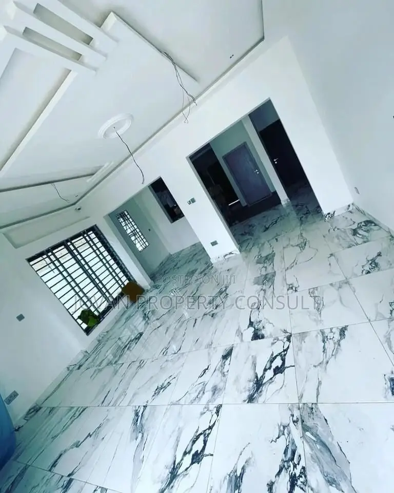 3bdrm House in Pokuase Odumasi, Ga South Municipal for sale
