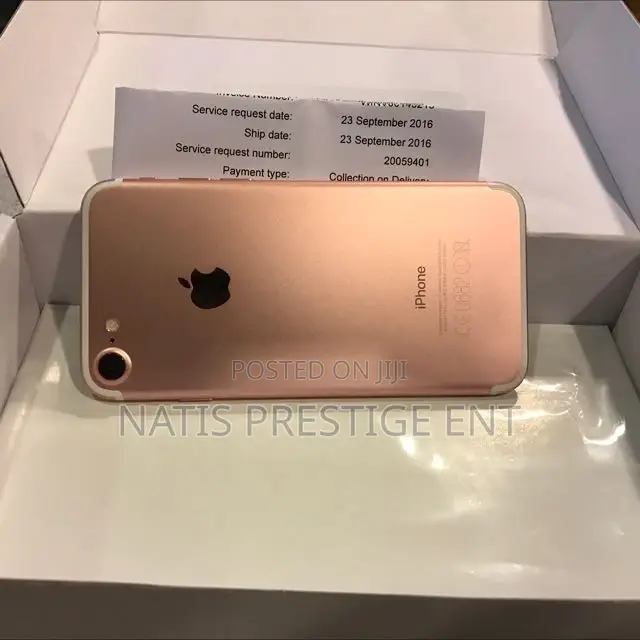 New Apple iPhone 7 128 GB Gold