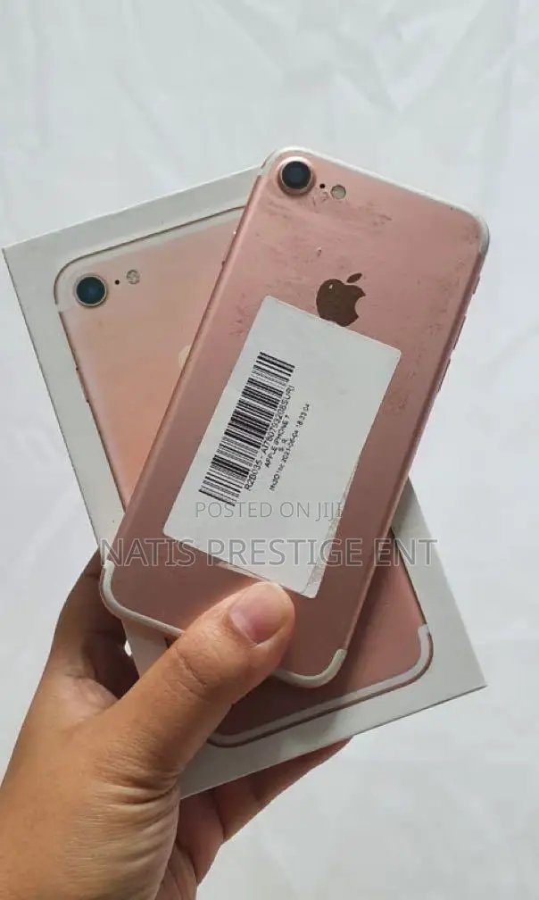New Apple iPhone 7 128 GB Gold