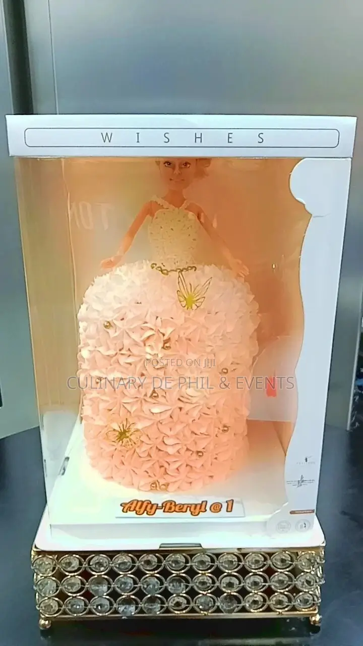 Doll Theme Cake