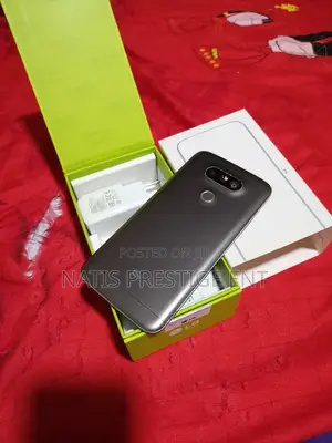 New LG G5 32 GB Black