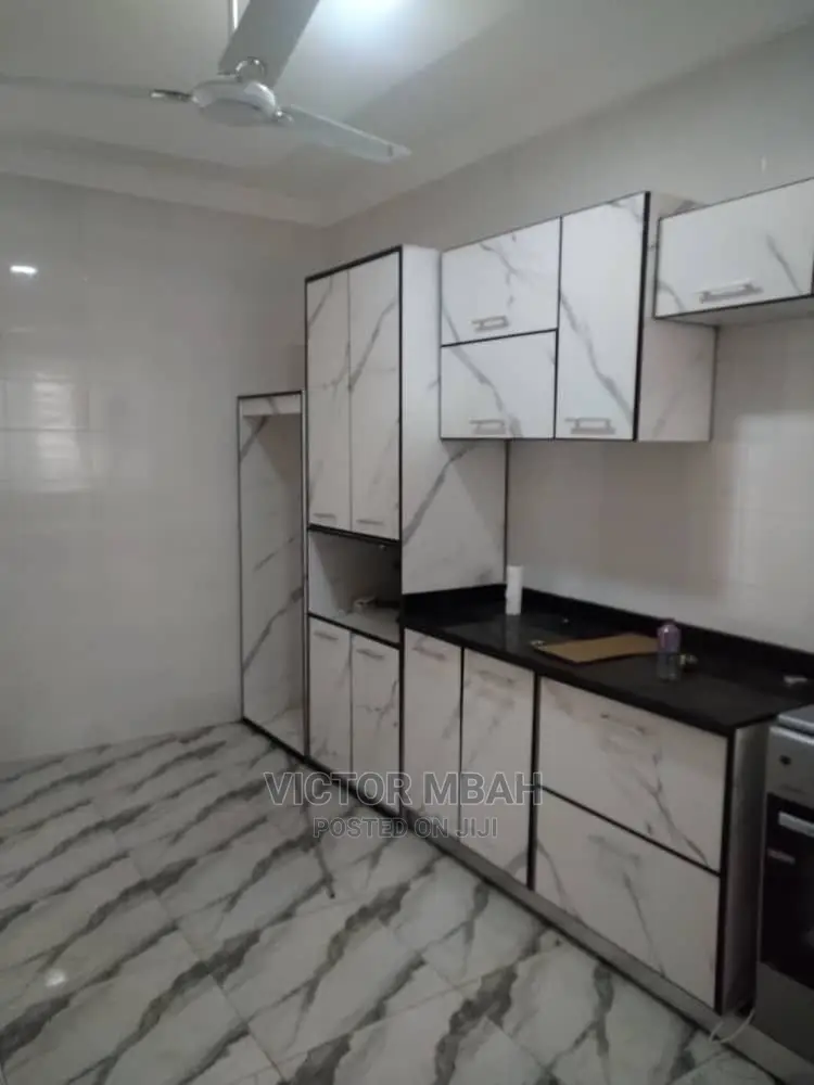 4bdrm Duplex in Community 25, Tema Metropolitan for sale