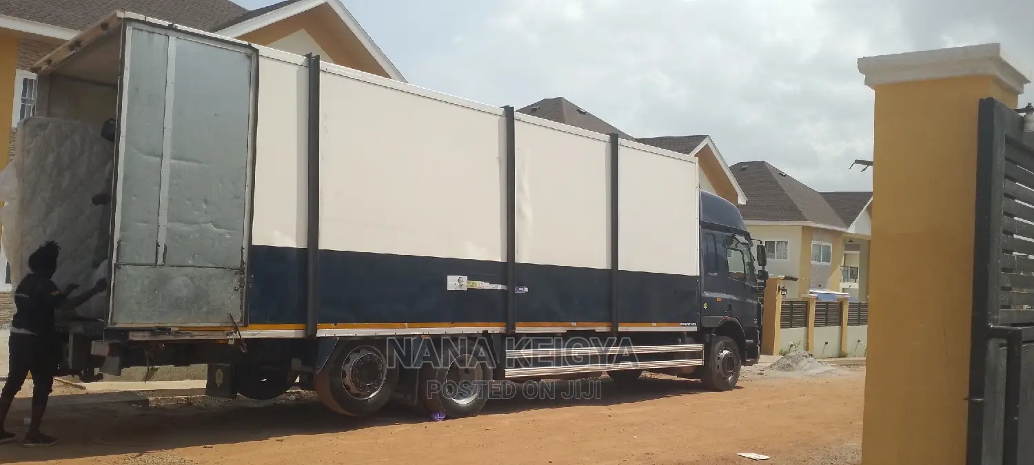 30footer Truck Hiring/Rental