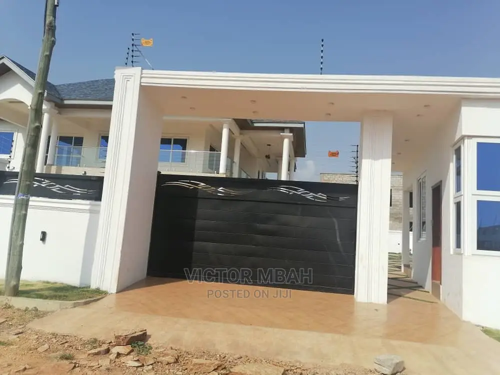 5bdrm Duplex in Community 25 Tema for sale