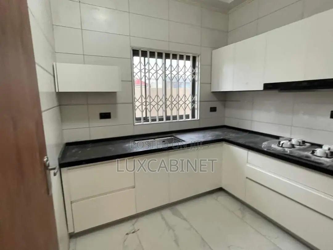High Quality Kitchen