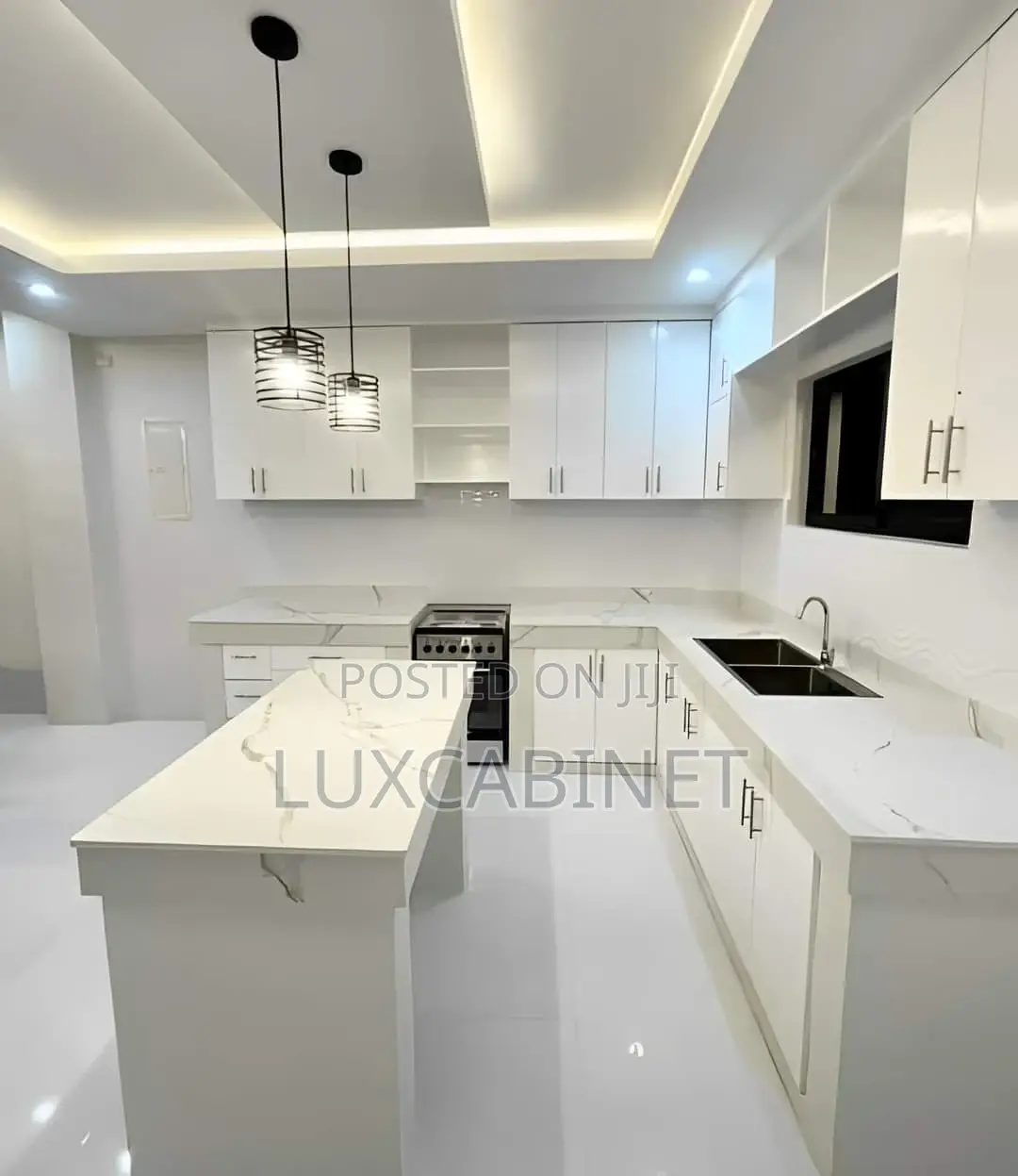 Customize Kitchen Cabinets