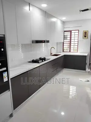 Customize Kitchen Cabinets