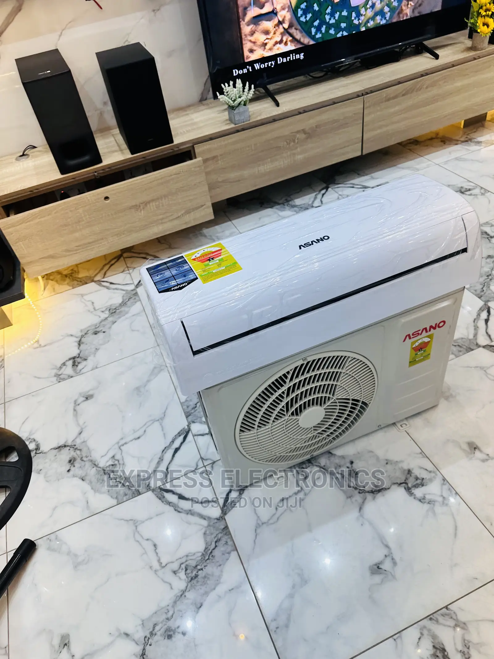 Experience Good  Airflow Split R410 Gas 1.5hp Asano