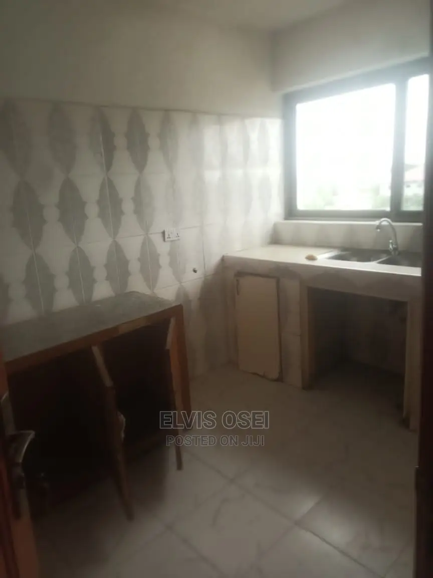 2bdrm Apartment in New Life School, Mallam for rent