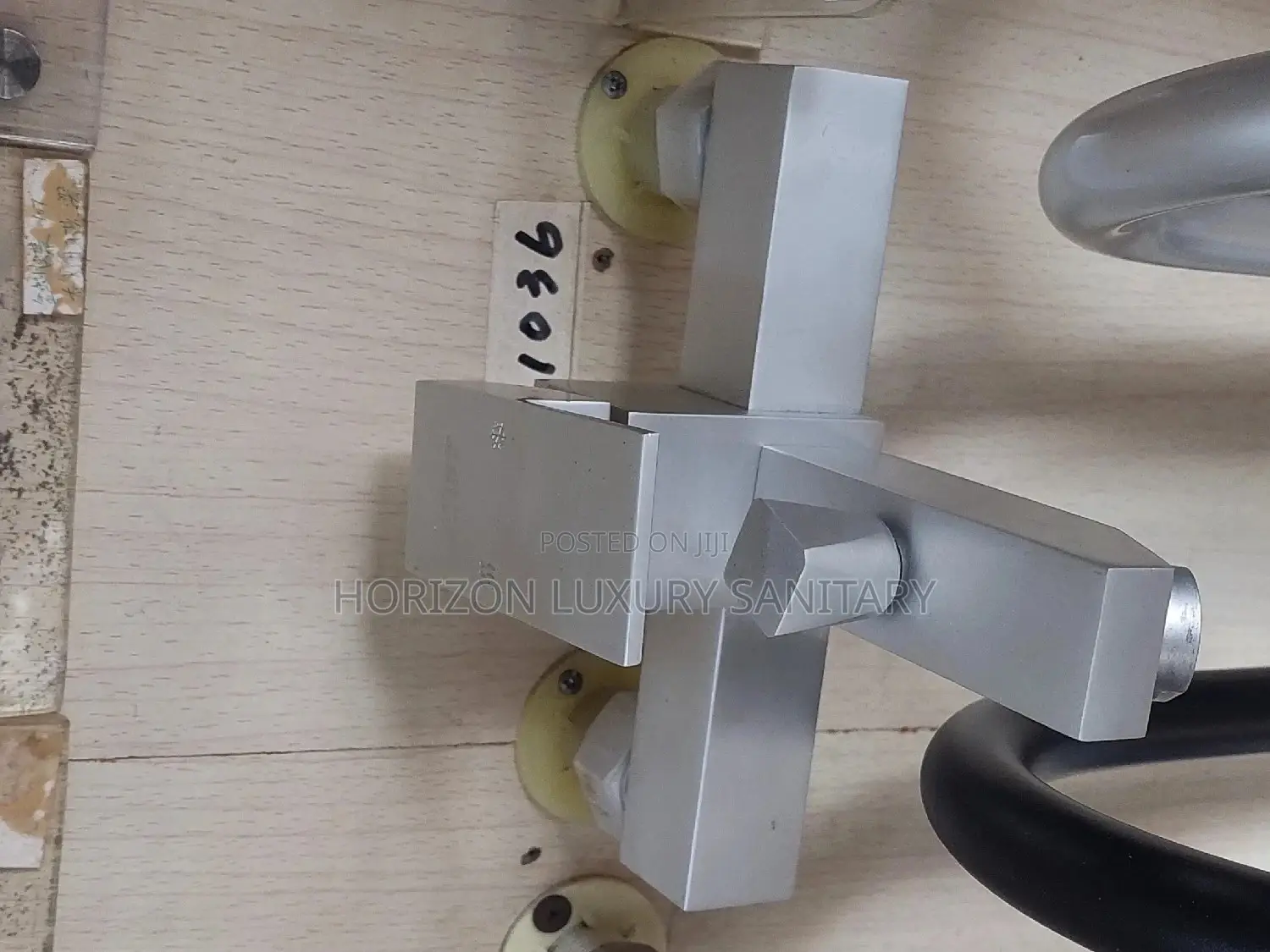 Wall Mounted Bathtub Shower Mixer(Telephone Shower)