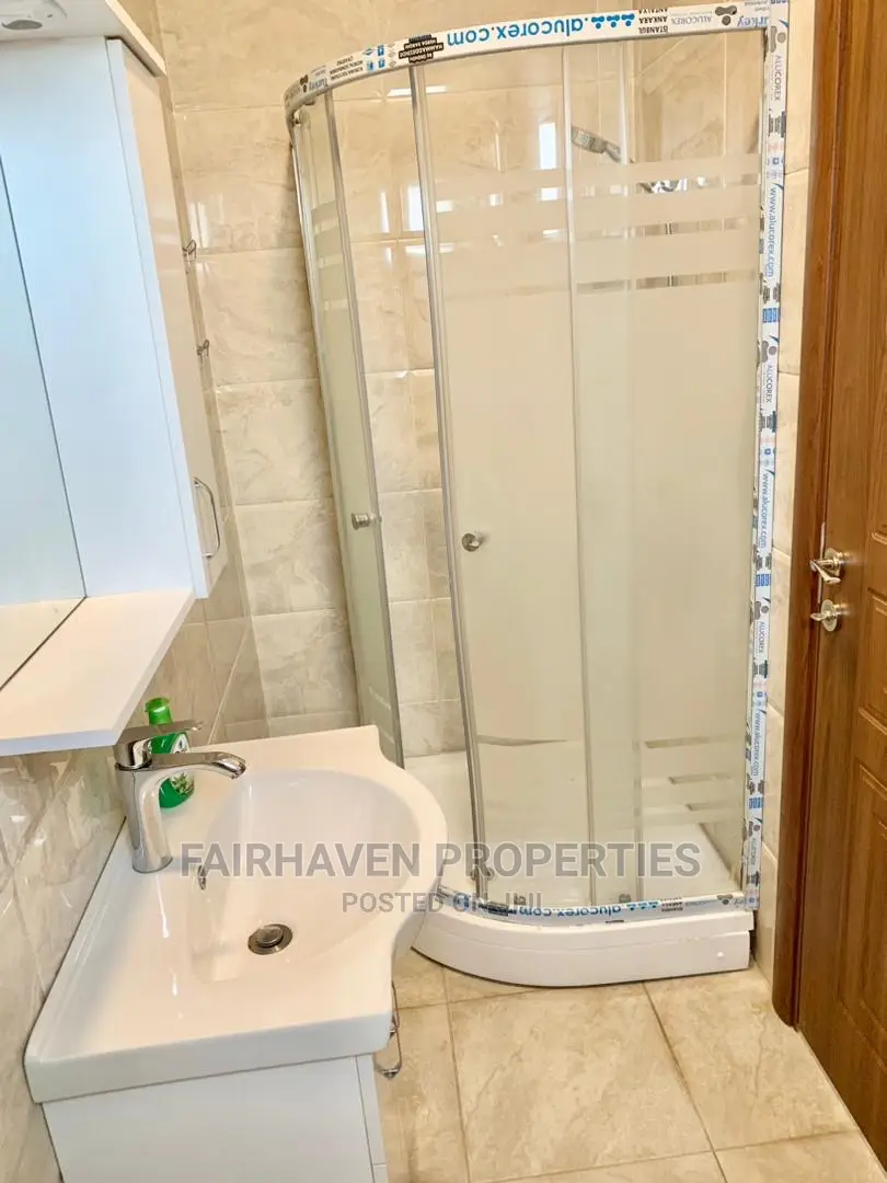 Furnished 10bdrm Block of Flats in West Land Blv, Accra Metropolitan