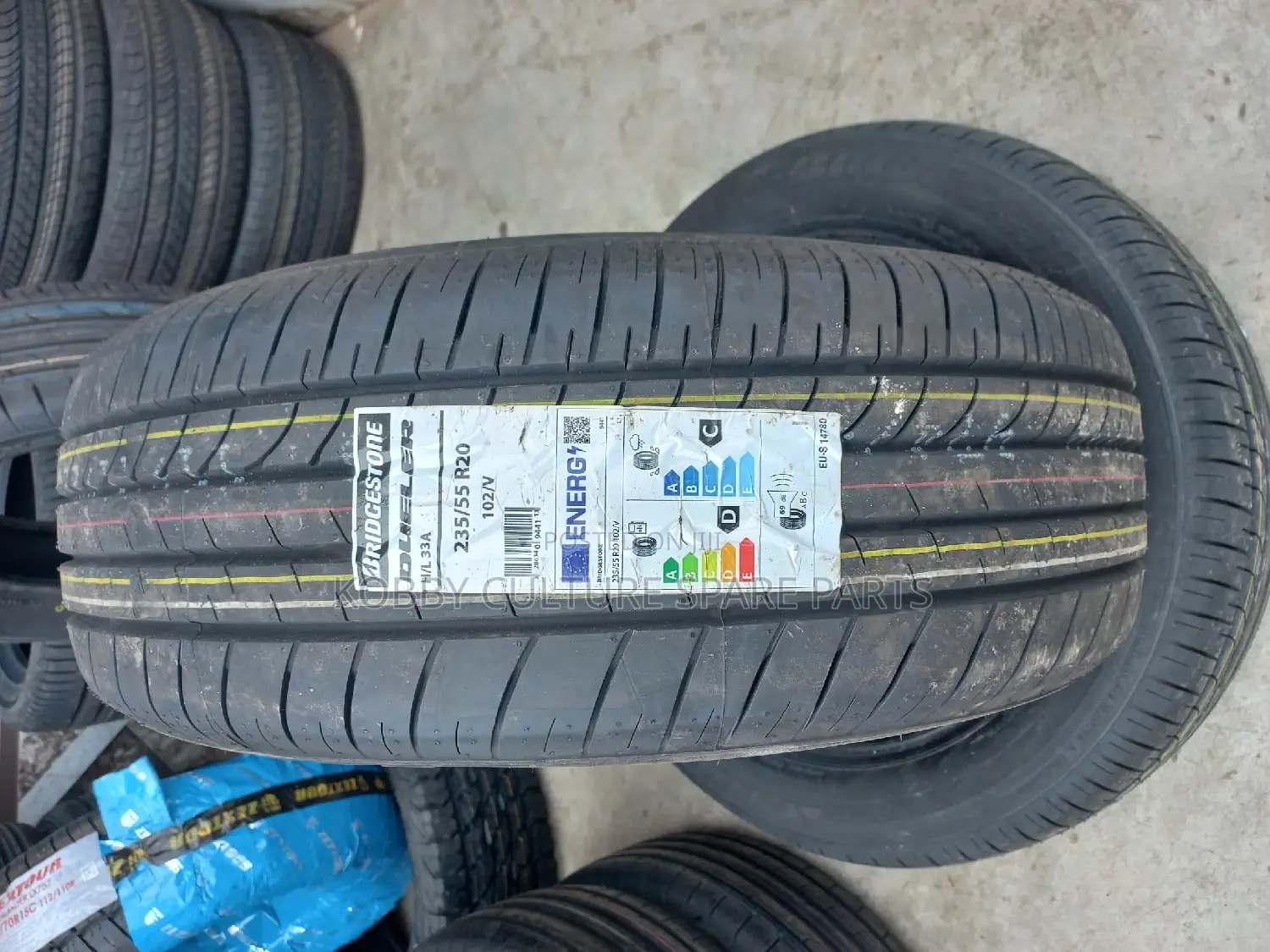 Original Bridgestone 235/55 R20