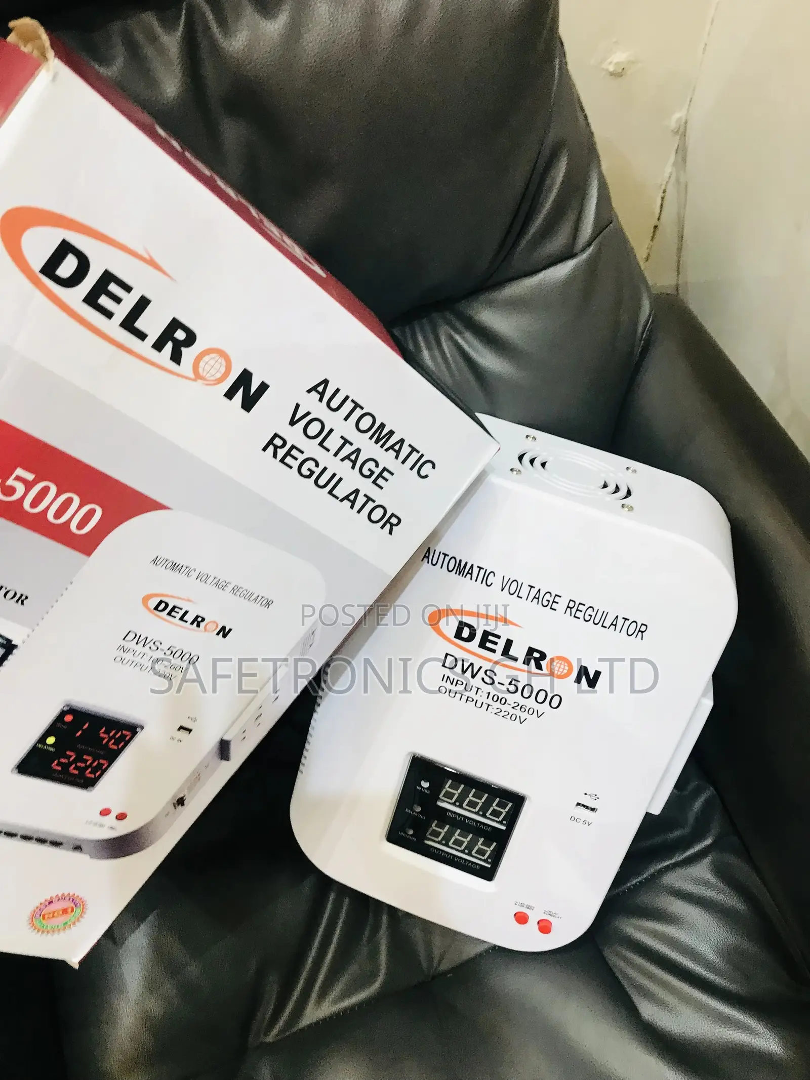 Quality Delron DWS-5000 Wall Automatic Voltage Regulator