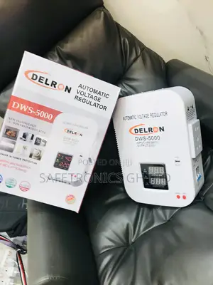Wall Voltage Regulator Automatic  Delron DWS-5000