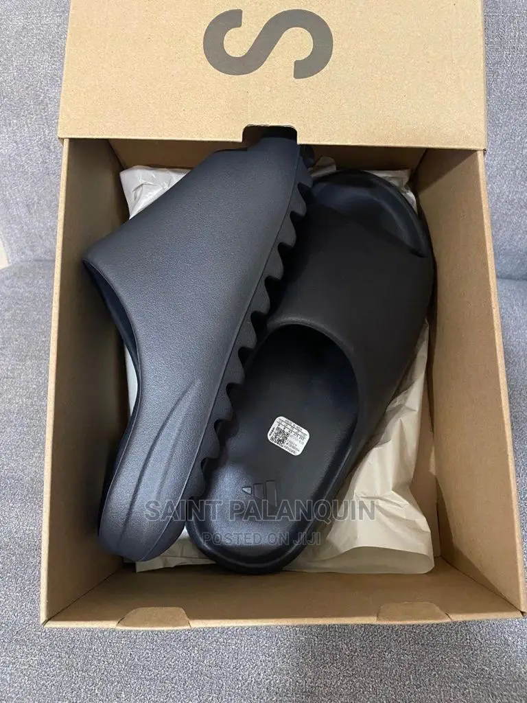 Black Adidas Yeezy Slides