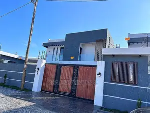 4bdrm House in Oyarifa Mall Area for sale