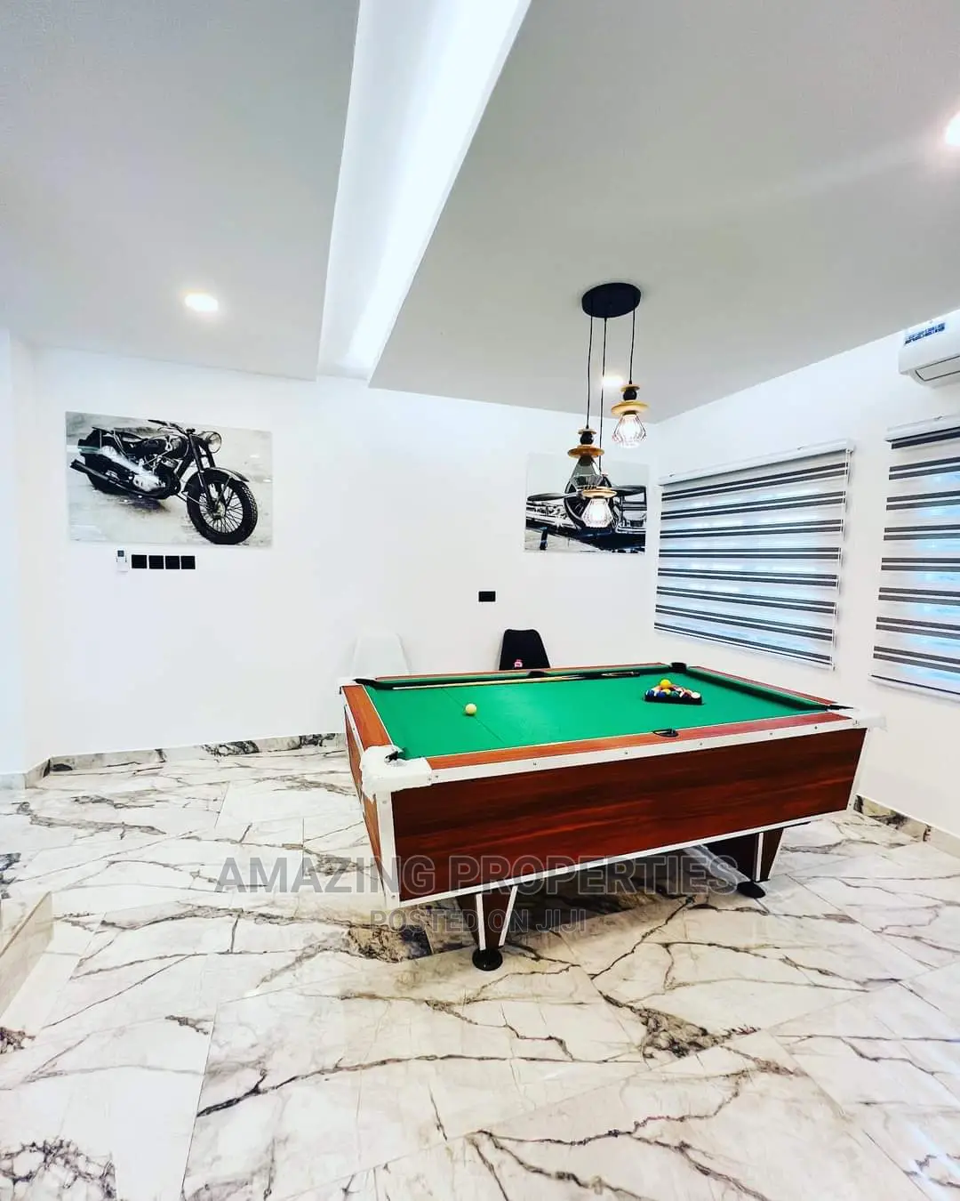 10bdrm House in East Legon for sale