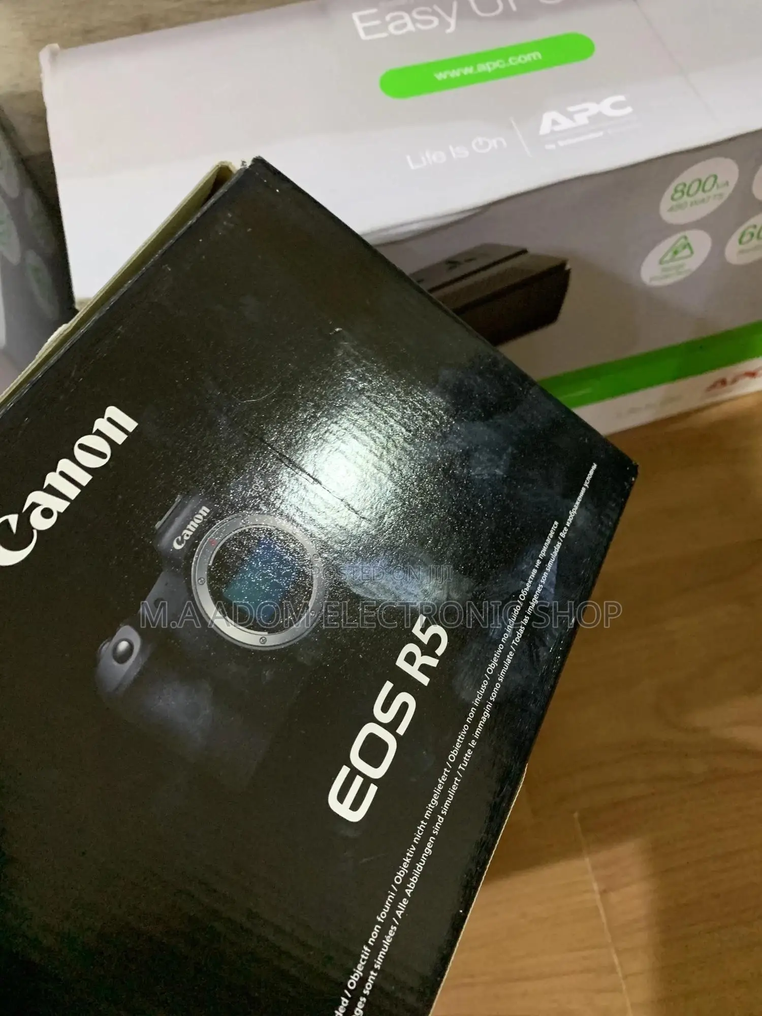 Canon Eos R5 UHD Bluetooth Wi-Fi Mirrorless Display Camer